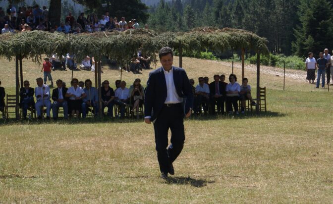 Κάποιοι μόνο με Λέγκα…