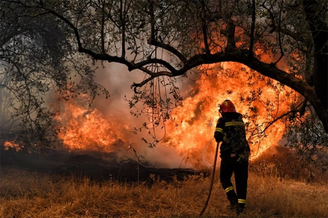 Υψηλός κίνδυνος πυρκαγιάς αύριο στην Θεσσαλία