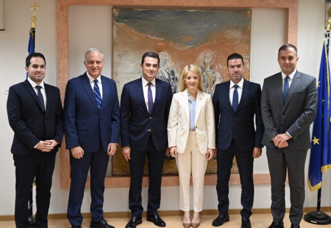 Συνάντηση του Κώστα Σκρέκα με την Πρόεδρο της Βουλής των Αντιπροσώπων της Κύπρου