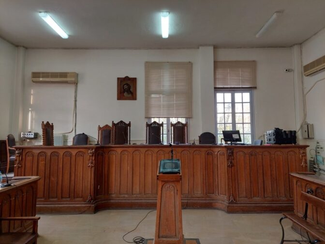 Βόλος: Στα δικαστήρια πατέρας και κόρη