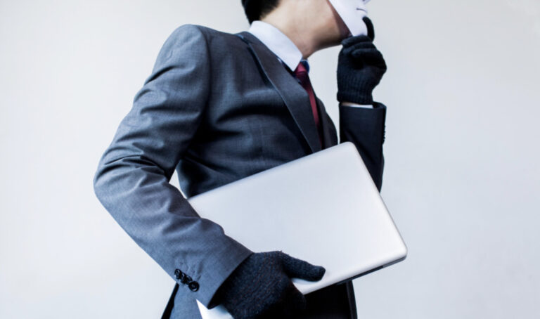 Ο… λογιστής-φάντασμα «χτυπάει» στη Λάρισα τηλεφωνικά