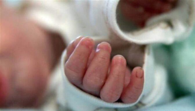 Η ανακοίνωση της ΕΛΑΣ για το κύκλωμα εμπορίας βρεφών στα Χανιά