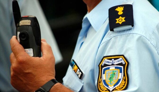Βόλος: Τον έπιασαν με ασύρματο συντονισμένο στη συχνότητα της αστυνομίας