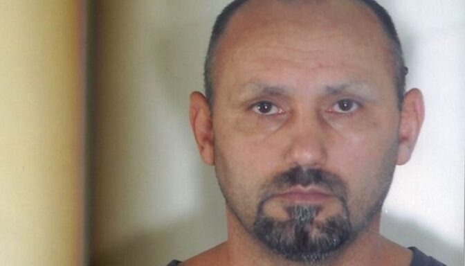 Ο αστυνόμος με τη Χάρλεϊ που συνέλαβε δυο φορές τον Παλαιοκώστα