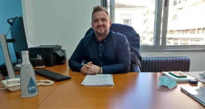 Άκης Αναστασίου: Από όπου περνά αφήνει μόνο έργο…