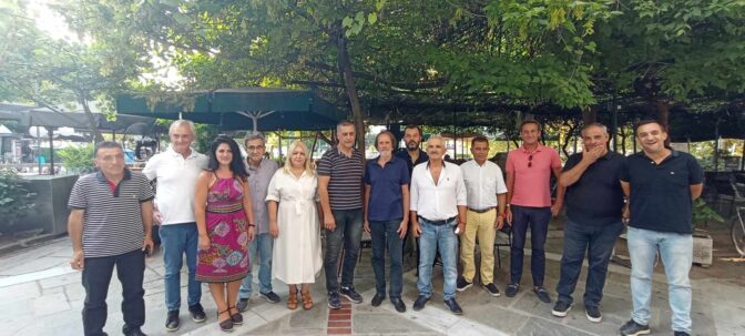 Ο Δημήτρης Κουρέτας παρουσίασε τους υποψηφίους του στα Τρίκαλα