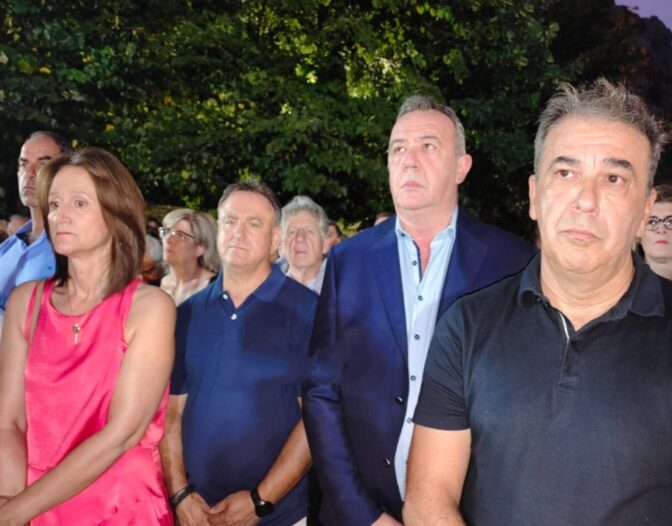 Στον εορτασμό του Ι.Ν Πόρτας Παναγιάς ο Θοδωρής Χήρας με τους συνεργάτες του