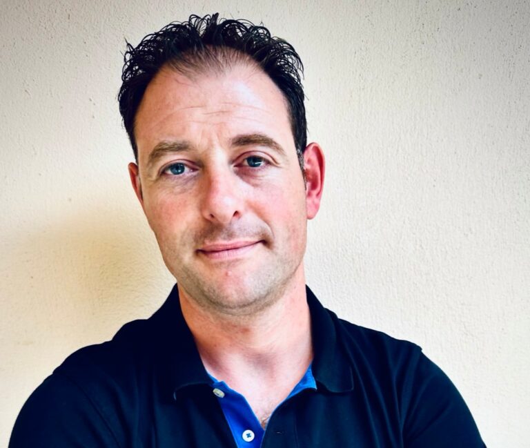 Ανακοίνωση στήριξης του Αθανασίου Μπαλατσούκα στον Θοδωρή Χήρα