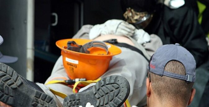 Λάρισα: Εργατικό ατύχημα για 30χρονο – Μεταλλικό αντικείμενο του «τσάκισε» την σπονδυλική στήλη