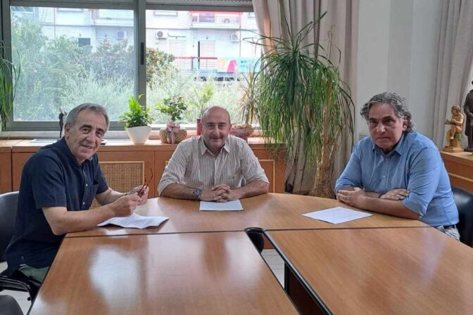Συνεργασία για το Μουσείο Τσιτσάνη