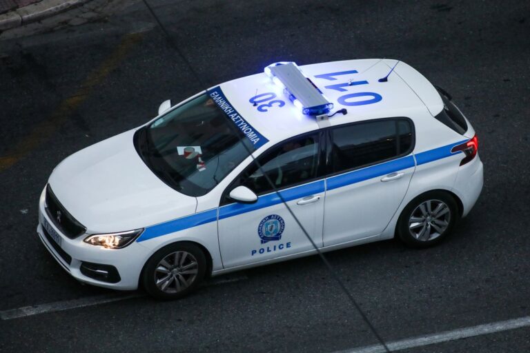 Λεωφορείο με παιδιά στα Τρίκαλα έμεινε στον δρόμο από βλάβη