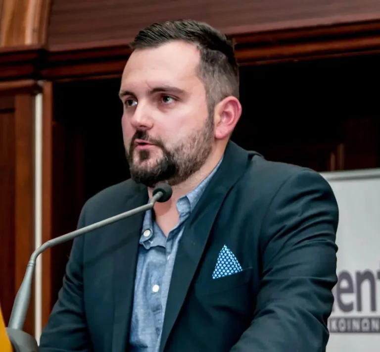 Αξιοσημείωτες σκέψεις του Βασίλη Τσιούτσια για το επάγγελμα του περιπτερά