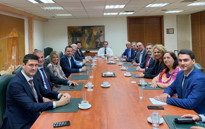 Κώστας Σκρέκας: Στη μάχη κατά της ακρίβειας πρέπει να είμαστε όλοι μαζί
