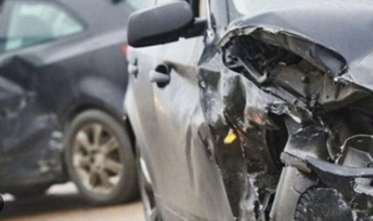 Μια γυναίκα τραυματίστηκε σε τροχαίο έξω από την Λάρισα