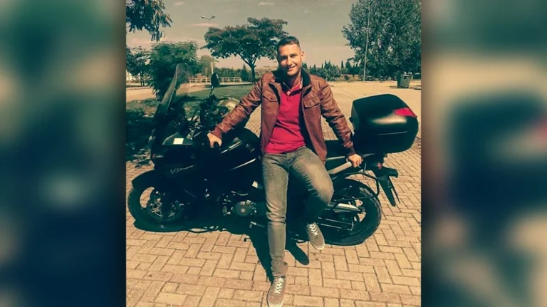 Μουζάκι: Συντετριμμένοι οι γονείς του αδικοχαμένου υπαξιωματικού που σκοτώθηκε στη Λιβύη