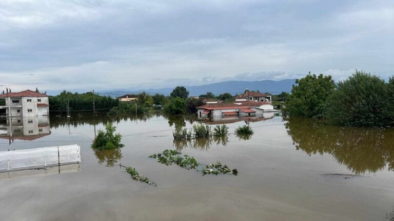 Κραυγή αγωνίας από κατοίκους των Μεγάλων Καλυβίων (φωτο)