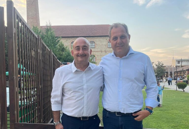 Με φόρα ξεκινάει τις επαφές του ο Μάνθος Παπαχρήστος