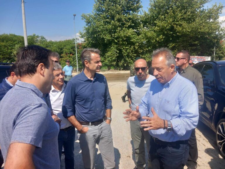 Ο Κυριάκος Μητσοτάκης στα Τρίκαλα (φωτο&video)