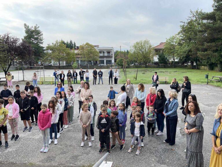 Να στηριχτούν και με σχολικά γεύματα οι μαθητές των Μεγάλων Καλυβίων