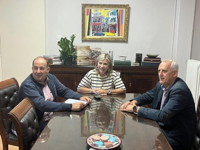 Η Ζέττα Μακρή στις Διευθύνσεις Εκπαίδευσης Tρικάλων
