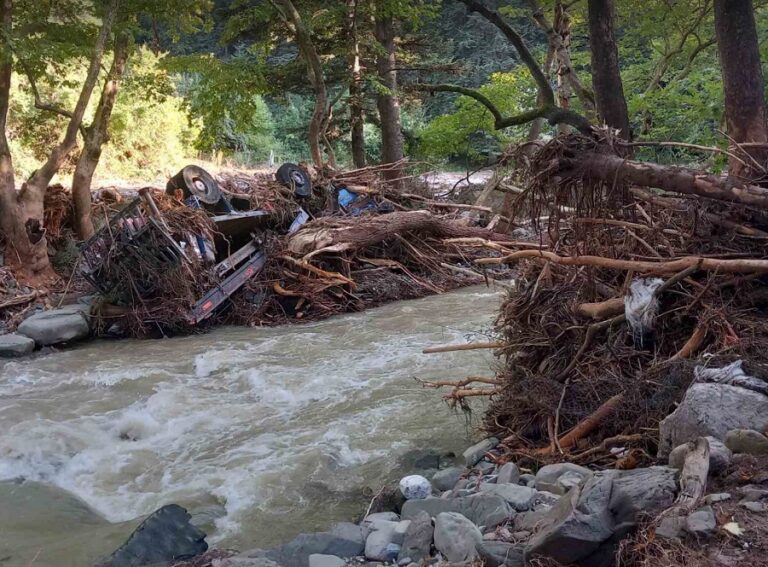 Χαρτογραφώντας την καταστροφή στον νομό Τρικάλων(πίνακες)