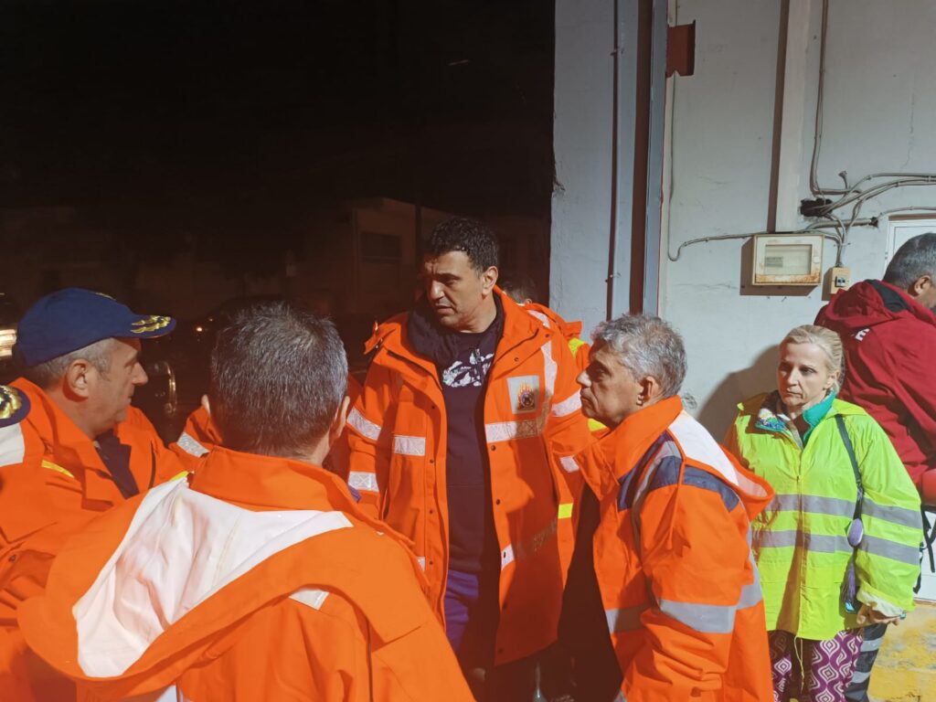 Στόχος η αποκατάσταση δικτύων και ο καθαρισμός των ποταμών