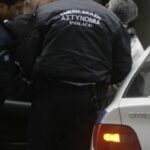 &Beta;ό&lambda;&omicron;&sigmaf;: &Delta;ύ&omicron; &sigma;&upsilon;&lambda;&lambda;ή&psi;&epsilon;&iota;&sigmaf; &pi;&rho;&iota;&nu; &tau;&omicron;&nu; &tau;&epsilon;&lambda;&iota;&kappa;ό &Kappa;&upsilon;&pi;έ&lambda;&lambda;&omicron;&upsilon;