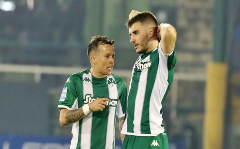 Super League: Με αμείωτο ρυθμό συνεχίζεται μεσοβδόμαδα η δράση στο πρωτάθλημα