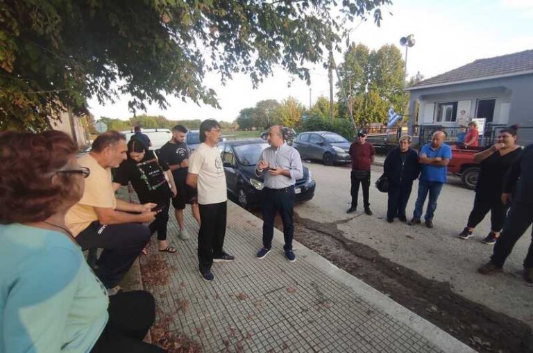 Επιτόπιες επαφές του Νίκου Σακκά με τους κατοίκους των χωριών