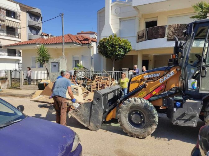 Διαδημοτική στήριξη με μηχανήματα στον Δήμο Τρικκαίων
