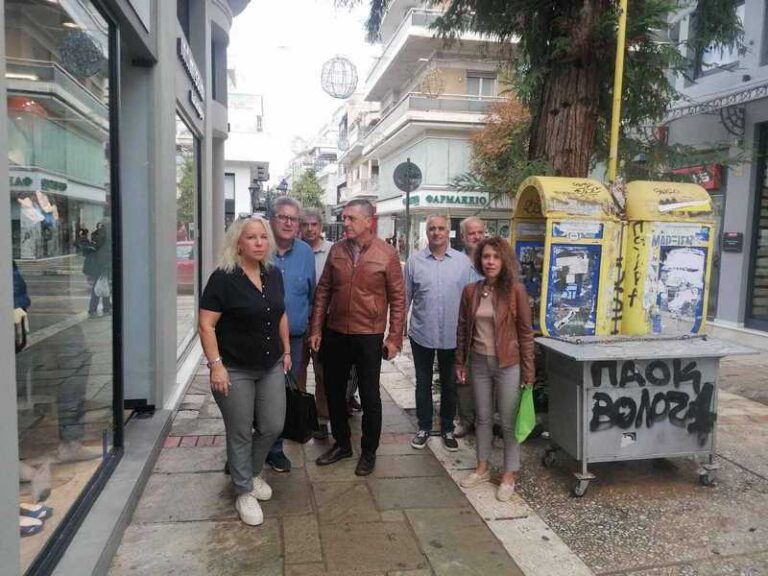 Στο πληγωμένο κέντρο του Βόλου ο υπ. Περιφερειάρχης, Δημήτρης Κουρέτας