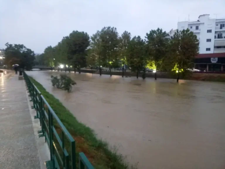Αδιάκοπη φροντίδα για απορρίμματα και καθαριότητα μετά την πλημμύρα…