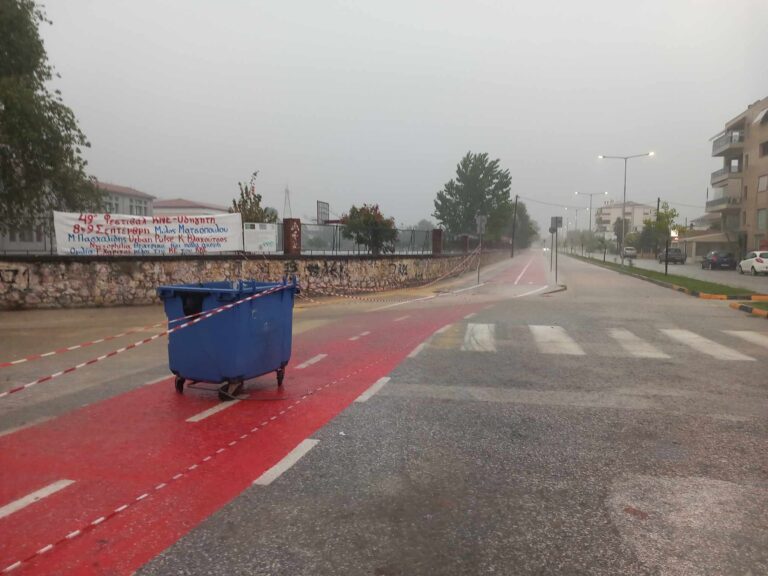 Διεκόπη η κυκλοφορία σε Κονδύλη και άλλους δρόμους στην Μπάρα (φωτο)