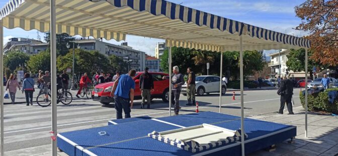 Στήθηκε και η εξέδρα των «επισήμων»!