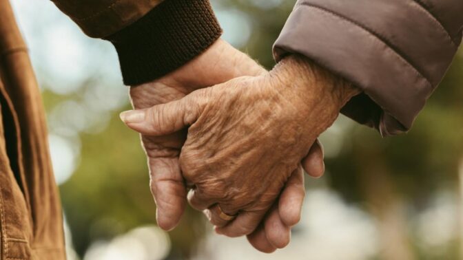 Μαζί στη ζωή, μαζί και στο θάνατο για ζευγάρι Λαρισαίων