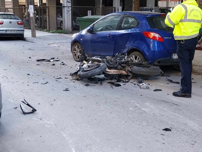 Τροχαίο με σοβαρό τραυματισμό στο κέντρο της Λάρισας (φωτό)