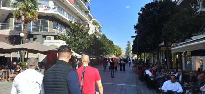 Η μάχη της καρέκλας στα καφέ και τα ουζερί των Τρικάλων