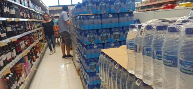 Έρχεται έκτακτο επίδομα πριν τα Χριστούγεννα και επιταγή ακρίβειας