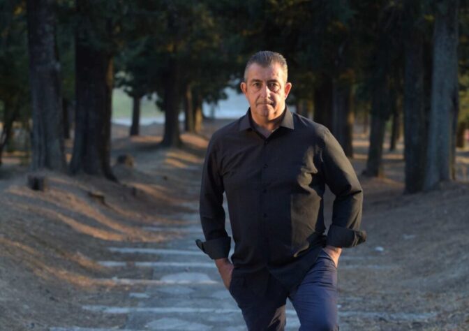 Ο Στέφανος Τσότσος με ιδέες, γνώση και αγάπη για τα Τρίκαλα