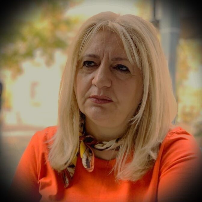 Πάνε να ...φάνε τη Χρύσα;