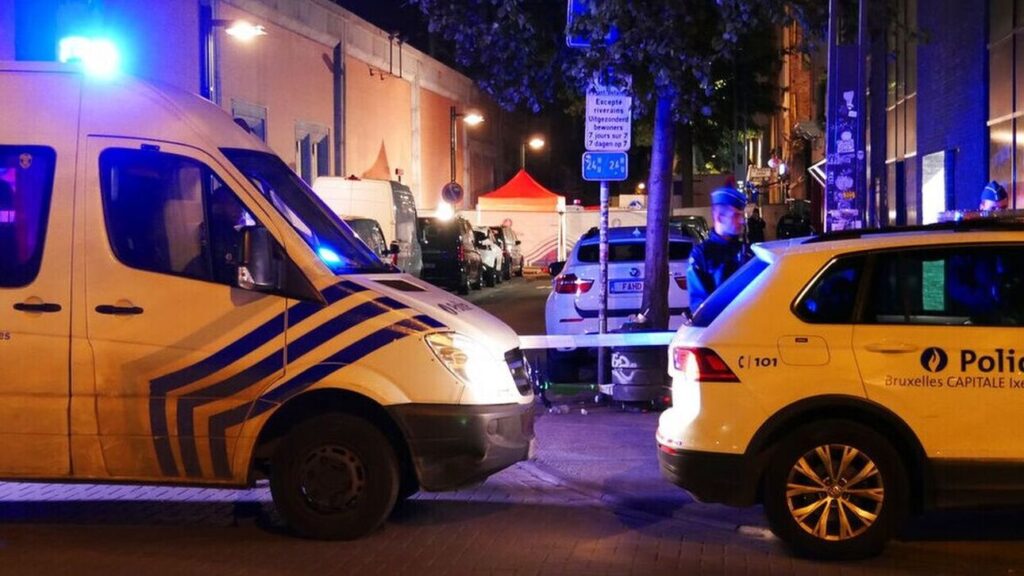 Νεκρός ο δράστης της επίθεσης στις Βρυξέλλες - Βρέθηκε δίπλα του το όπλο