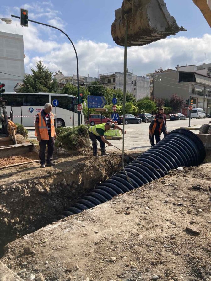Σε ποιο στάδιο βρίσκεται το αντιπλημμυρικό στην πλατεία Βουβής; (φωτο)