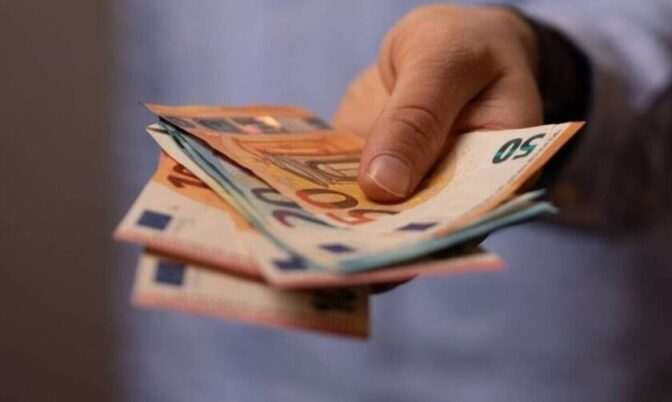 Επίδομα 534 ευρώ σε εργαζόμενους Τρικαλινών επιχειρήσεων που επλήγησαν από πλημμύρες