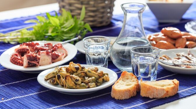 Δεν θα πέφτει …καρφίτσα στα Μανάβικα την 28η Οκτωβρίου