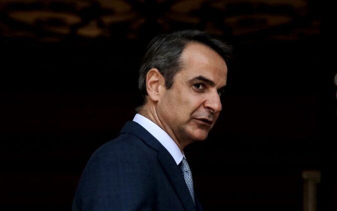 Γάμος ομόφυλων ζευγαριών: Ο Μητσοτάκης έδωσε διέξοδο στους διαφωνούντες βουλευτές του «δείχνοντας» τον δρόμο της αποχής