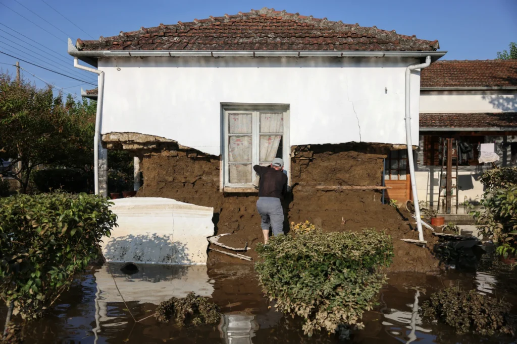 Ακόμα στο …περίμενε για αποζημιώσεις οι πλημμυροπαθείς στα Τρίκαλα