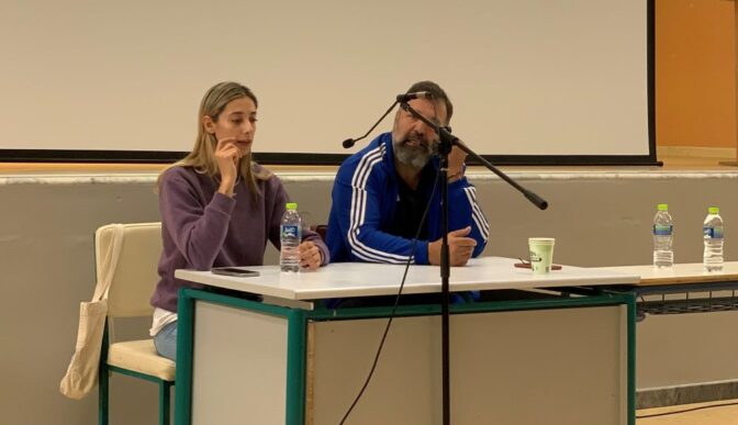 Η Φανή Τζέλη και ο προπονητής της στο 2ο ΓΕΛ Τρικάλων