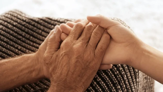 Η φροντίδα ηλικιωμένων ένα από τα προβλήματα των Τρικαλινών οικογενειών