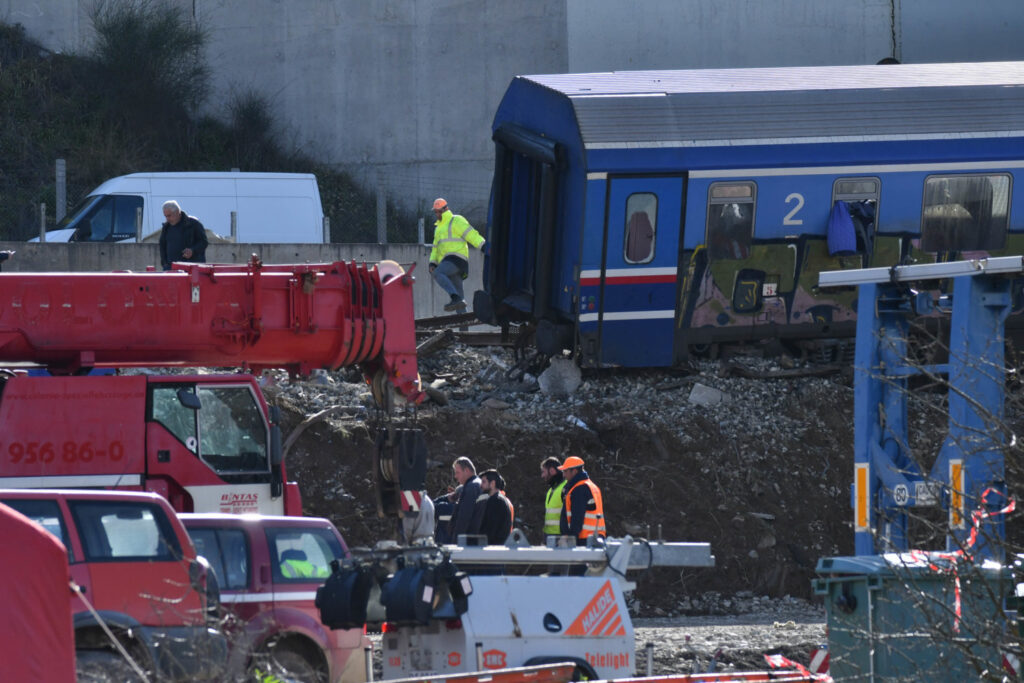 Τέμπη: Αναβίωση της σύγκρουσης των δύο τρένων και εφιάλτες βιώνουν μέχρι σήμερα 39 επιβάτες