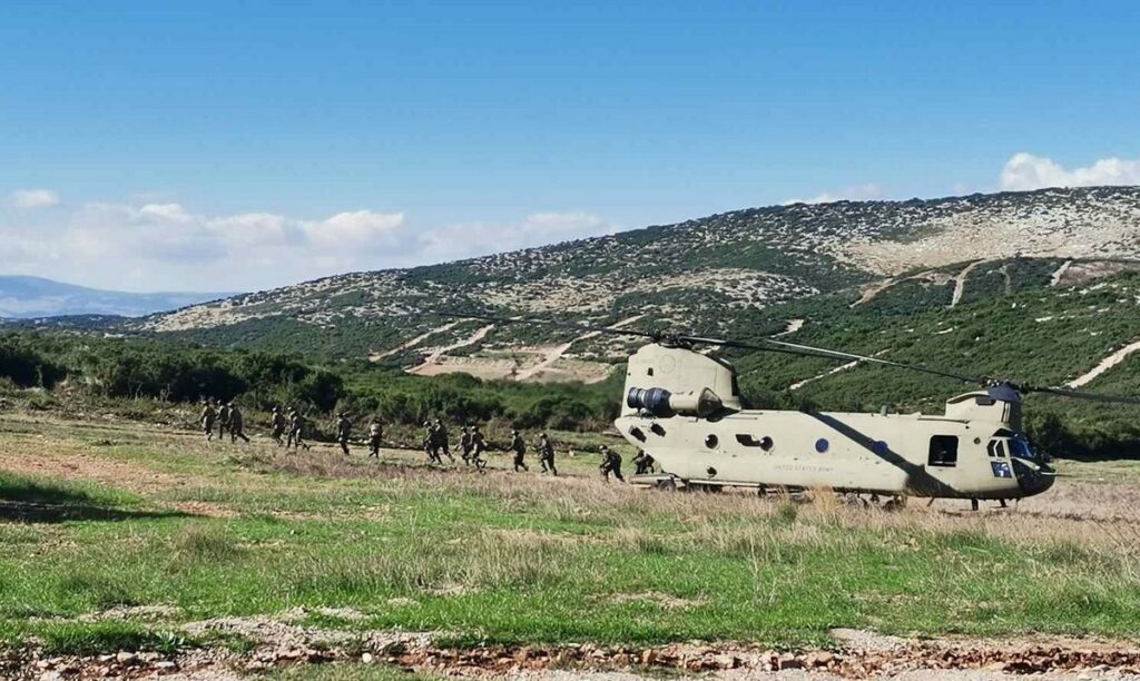 Συνεκπαίδευση Ελλάδας – Η.Π.Α. στη Θεσσαλία – Στο επίκεντρο αντικείμενα Ειδικών Επιχειρήσεων (φωτό)